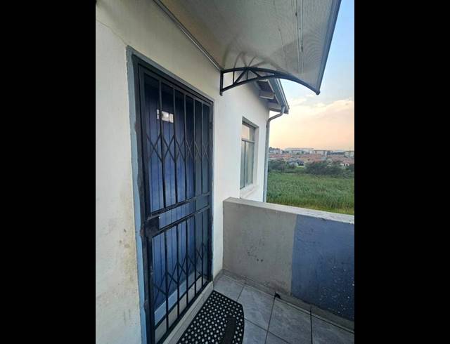 2 BEDROOM APARTMENT FOR SALE IN FLEURHOF